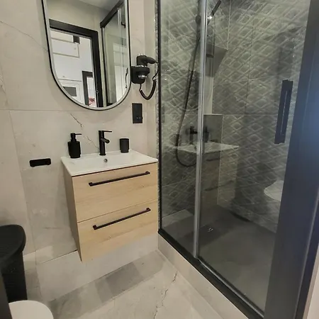 Apartmán Zaruskiego 2 *